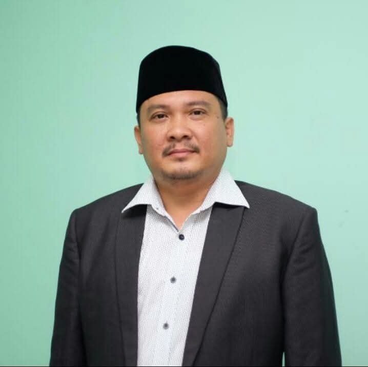 Indra Surkana, tokoh masyarakat Kecamatan Cijeruk meminta agar Pemkab Bogor dan Pemprov Jawa Barat segera membangun SMK Negeri di wilayah Bogor Selatan Kabupaten Bogor.